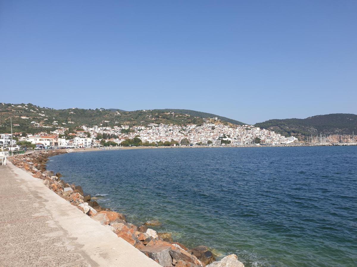 Lovely One-Bedroom Flat In Skopelos 외부 사진